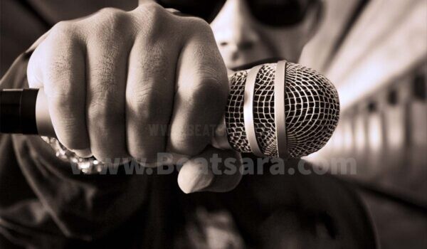 کاور بیت رپ اجتماعی 6 مرد میکروفون به دست